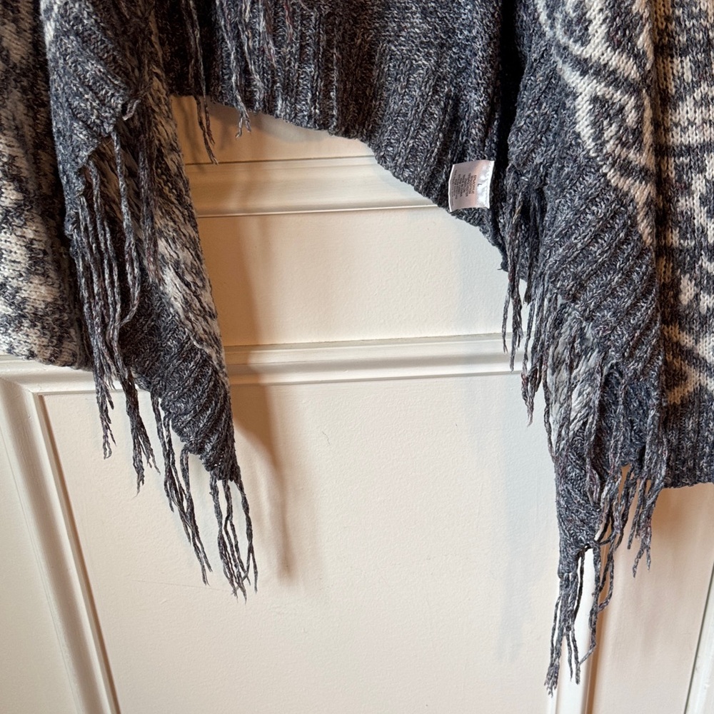Pink Rose Charcoal and Cream Patterned Cardigan - Picture 9 of 9